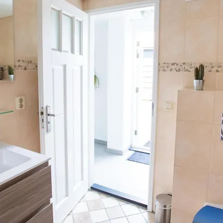 Holiday home Huisjehurenegmond Egmond aan Zee